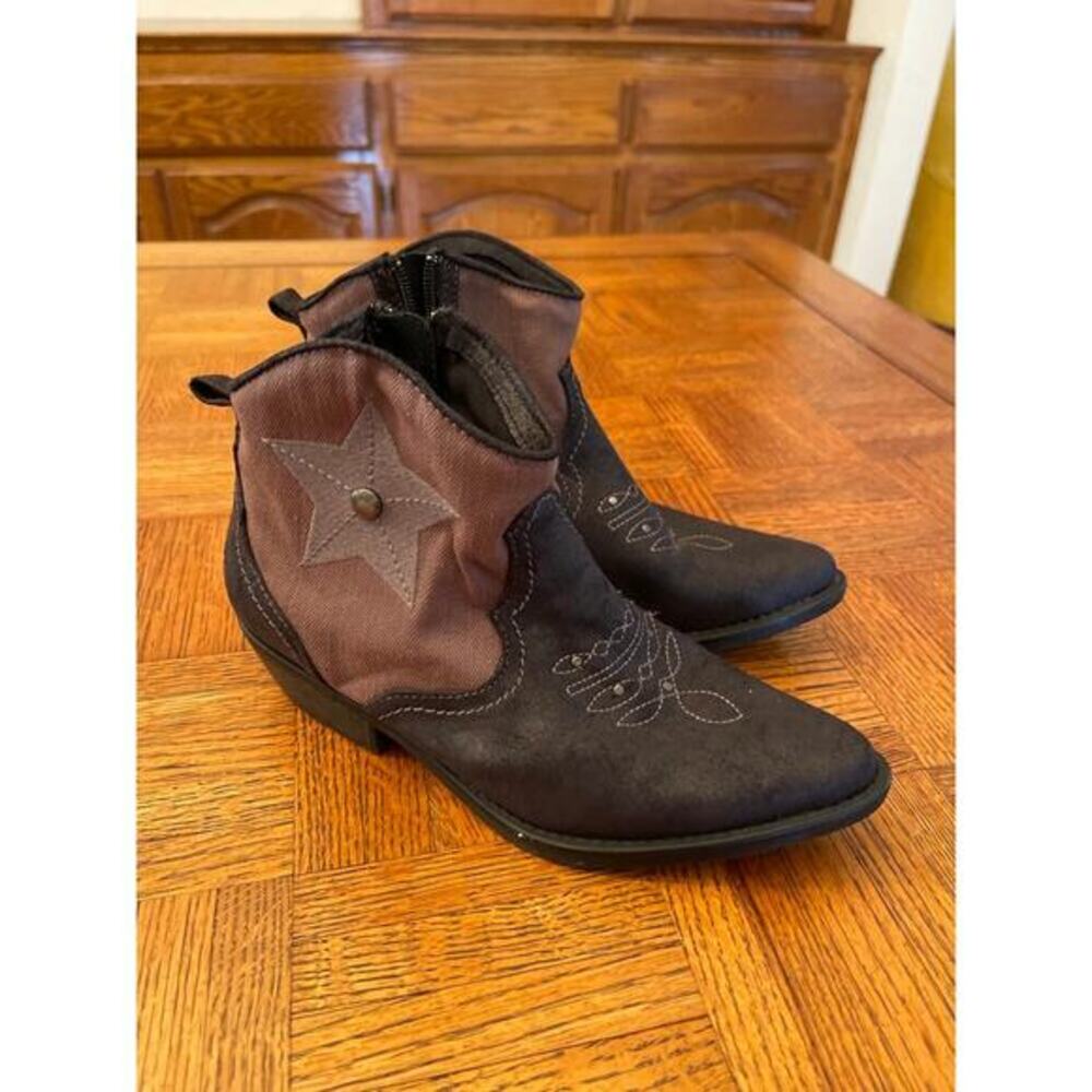 American Rag canvas and vegan suede STAR cowboy western bootie 7